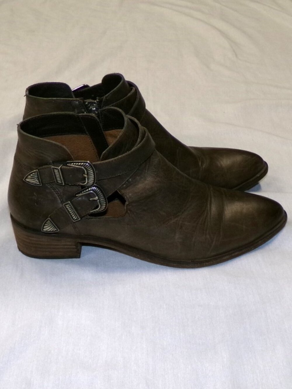 Frye Ray Western Shootie Bootie Leather Buckle Ankle Boot sz 10 3471357-SLT
